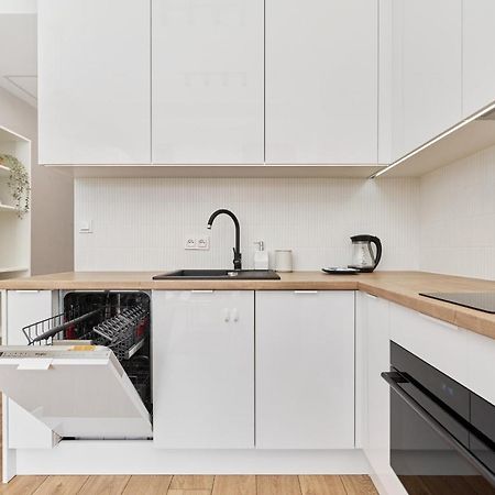 Apartment By The Oder River Wroclaw By Noclegi Renters Exterior foto